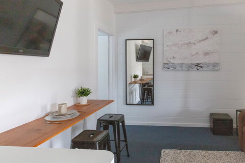 Prom Coast Apartments - Holiday Adelaide 2