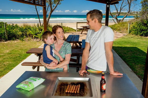 Woolgoolga Lakeside Holiday Park - Holiday Adelaide 4
