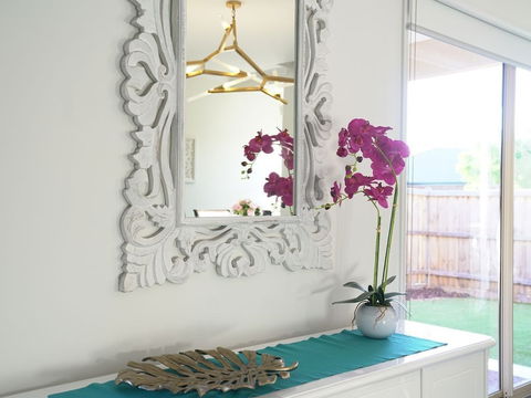 Classic 6brm Villa In Melbourne - Holiday Adelaide 3