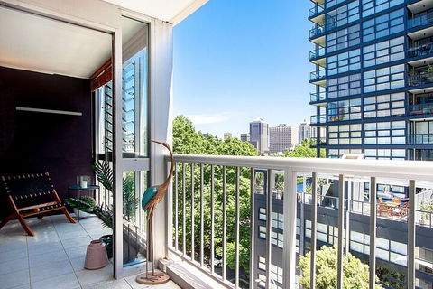 Urban Rest The Pelican - Holiday Adelaide 0