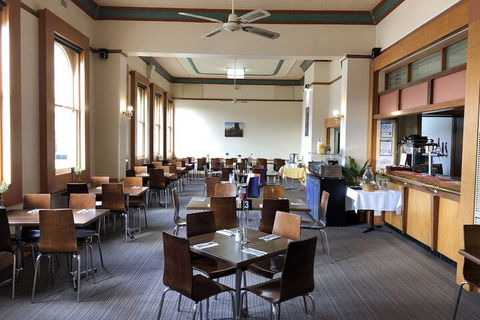 Royal Hotel - Holiday Adelaide 6