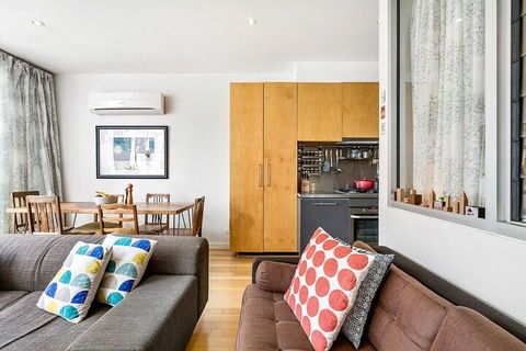 Zelda 1 Bedroom Central CBD Apartment - Holiday Adelaide 4