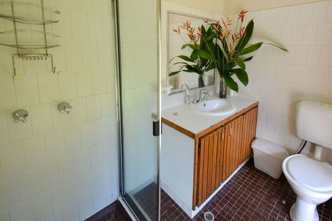 Noah Creek Eco Huts - Holiday Adelaide 7