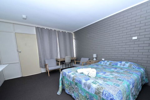 Edenhope Motor Inn - Holiday Adelaide 3