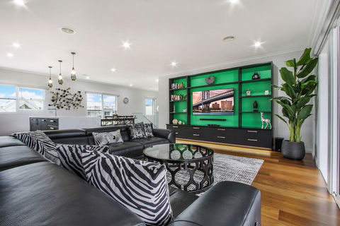 The Apartment, Metung - Holiday Adelaide 3