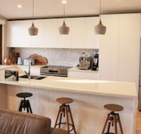 Riverlily - Holiday Adelaide
