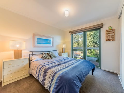 Woodingdean PET Friendly - Holiday Adelaide 5