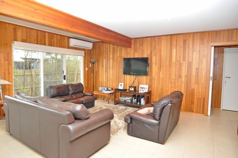 Welcome Break PET Friendly - Holiday Adelaide 3