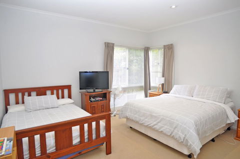 Welcome Break PET Friendly - Holiday Adelaide 0