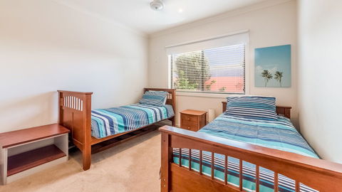 Oceans 11 Surfside Wifi & Foxtel PET Friendly - Holiday Adelaide 2