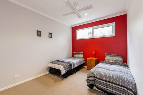 Breezes PET Friendly - Holiday Adelaide 3