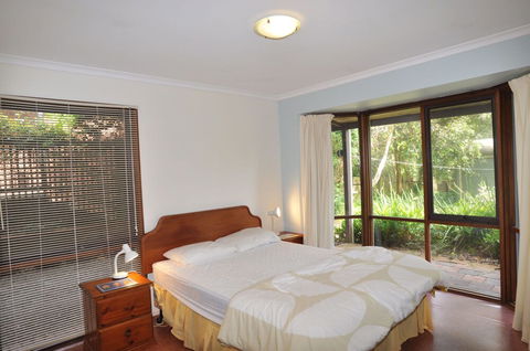 Beechwood Surf Side - Holiday Adelaide 0