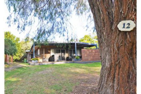 Surf Plazu PET Friendly - Holiday Adelaide 0