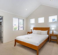 Coode Street Townhouse - Holiday Adelaide