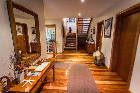Eugenies Luxury Accommodation - Holiday Adelaide 1
