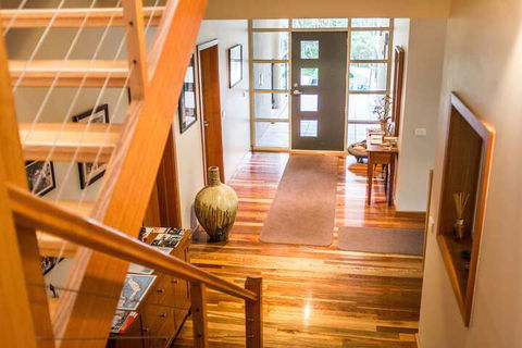 Eugenies Luxury Accommodation - Holiday Adelaide 2