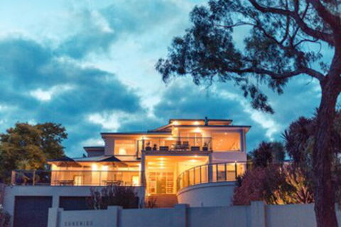Eugenies Luxury Accommodation - Holiday Adelaide 0