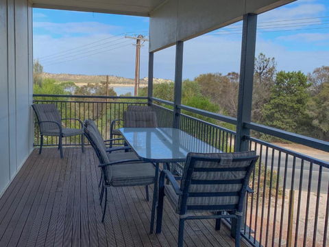 Longbeach House - Holiday Adelaide 2