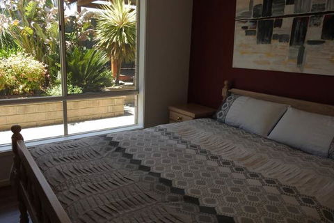 Sanctuary In The Valley - Holiday Adelaide 7