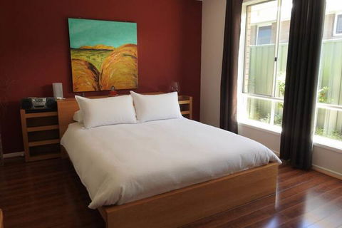 Sanctuary In The Valley - Holiday Adelaide 6