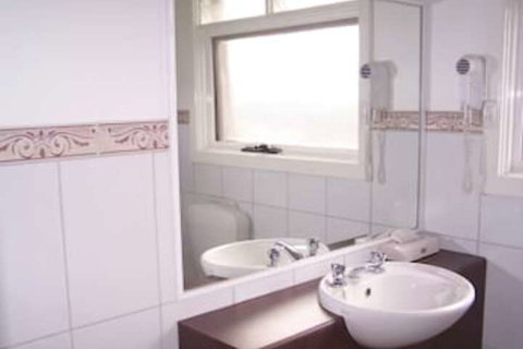 Yea Motel - Holiday Adelaide 2