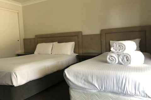 Hervey Bay Motel - Holiday Adelaide 7
