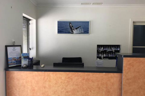 Hervey Bay Motel - Holiday Adelaide 4