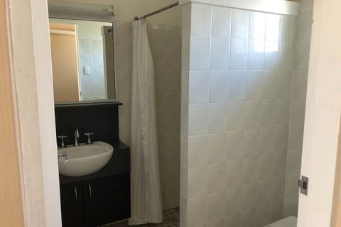 Hervey Bay Motel - Holiday Adelaide 5