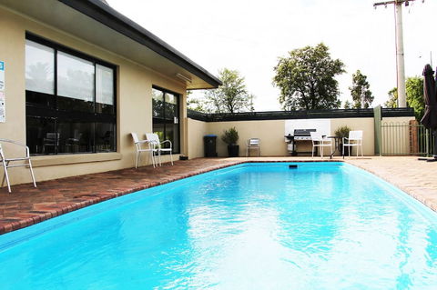 Boulevard Motor Inn - Holiday Adelaide 1