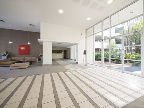 Oaks Brisbane Mews Suites - Holiday Adelaide 4