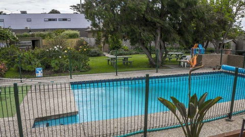 Parkwood Motel And Apartments - Holiday Adelaide 4
