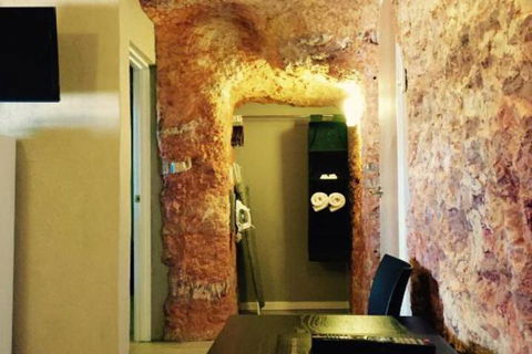The Lookout Cave Underground Motel - Holiday Adelaide 2