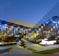 The Glen Hotel  Suites - Holiday Adelaide