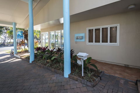The Beach Motel Hervey Bay - Holiday Adelaide 2