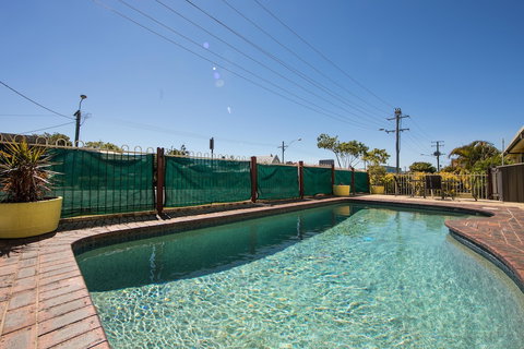 Caboolture Motel - Holiday Adelaide 0