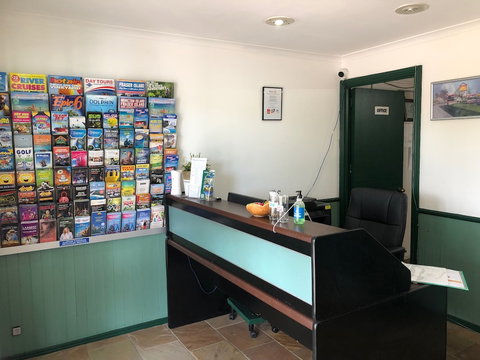 McNevins Loganholme Motel - Holiday Adelaide 5