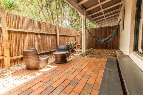 Wake Up! Byron Bay - Holiday Adelaide 4