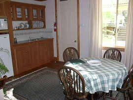 Kemeys Mountain Hideaway - Holiday Adelaide 0