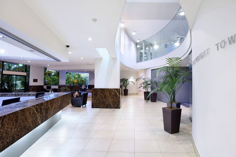 Peninsular Beachfront Resort - Holiday Adelaide 2