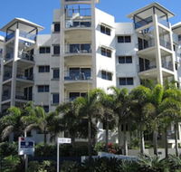 Raffles Mooloolaba - Holiday Adelaide