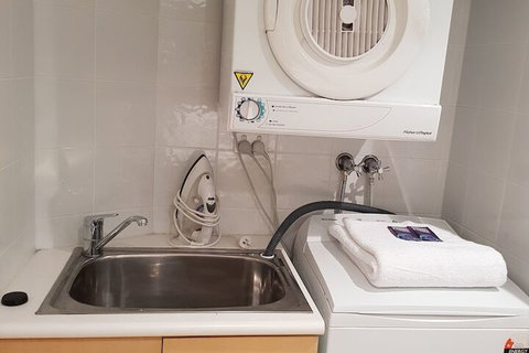 Kirra Beach Apartments - Holiday Adelaide 3