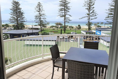 Kirra Beach Apartments - Holiday Adelaide 7