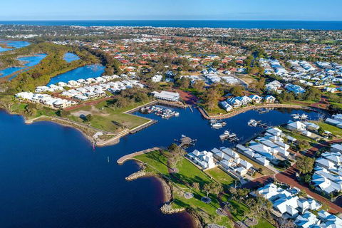 Mandurah Quay Resort - Holiday Adelaide 2