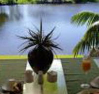 Alexander Lakeside Bed  Breakfast - Holiday Adelaide