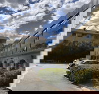 Canberra Short Term and Holiday Accommodation - Holiday Adelaide