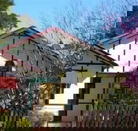 Belgravia Mountain Guest House - Holiday Adelaide