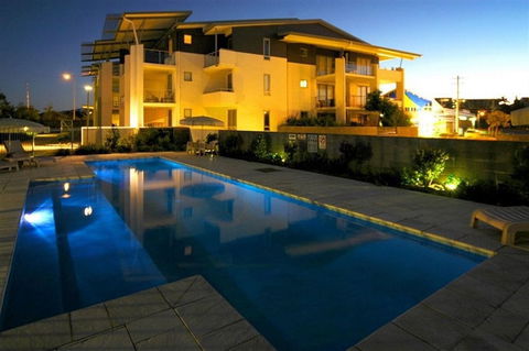 Pacific Marina Apartments - Holiday Adelaide 2