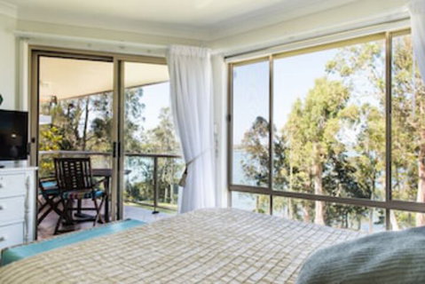 Anne's Waterfront Haven B&B - Holiday Adelaide 0