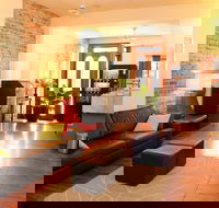 Australian Sunrise Lodge - Holiday Adelaide