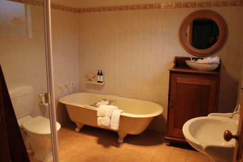 Boathouse - Birks River Retreat - Birks Harbour - Holiday Adelaide 4